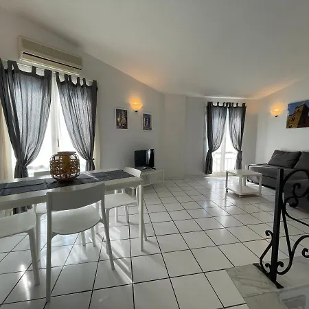 Appartamento Il Balcone Al Molo Cefalù